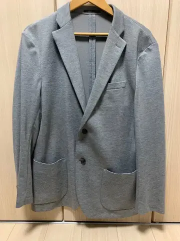UNIQLO 그레이 테일러드 자켓 슬림핏