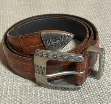 브라운 분타레 가죽 벨트