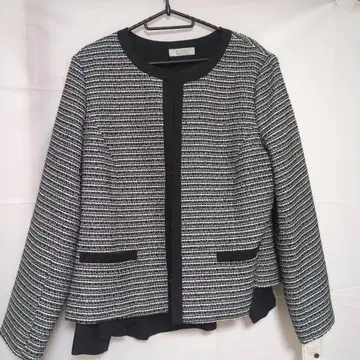 ELENA 트위드 자켓 & 블랙 블라우스 2종 세트 (스커트 미포함)