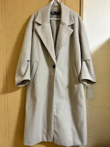ZARA 베이지 오버 사이즈 롱 코트