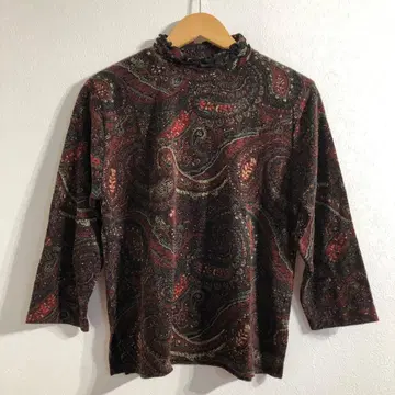 K.mitsuyo 페이즐리 무늬 상의