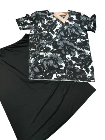 j12 컨디션 최상 누메 로벤투로 스커트 셋업