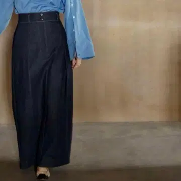 시착만 한 상품 미사용에 가까운 deres 데레스 데님 스커트 0