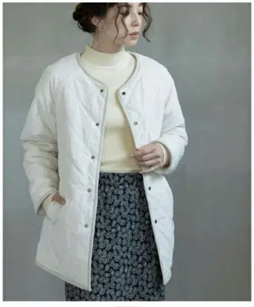 리버서블 화이트 퀼팅 코트