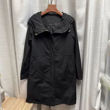 블랙 모즈 코트 후드 부착