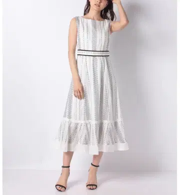 Apuweiser-riche 세로 패턴 배색 롱 원피스