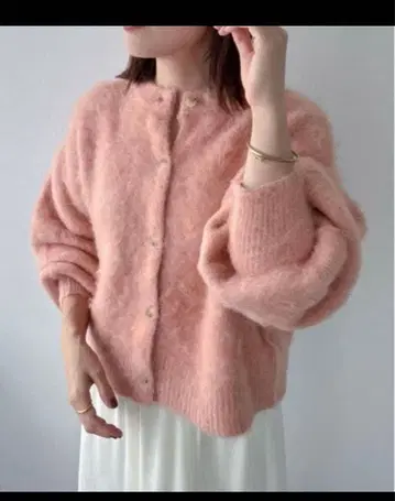 아파트바이 5G2WAY 크루 샤기 가디건 핑크