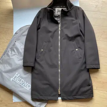 Herno 브라운 다운 코트 이탈리아제
