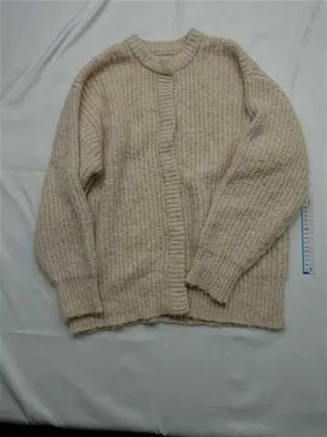 유니클로 UNIQLO 니트 가디건 베이지 계열 M 사이즈 여성용