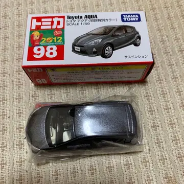 토미카 98 도요타 아쿠아 초회 한정 컬러 구형 단종