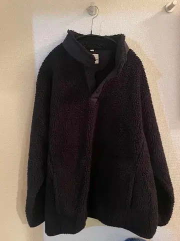 UNIQLO 화이트 마운티니어링 플리스 자켓