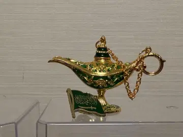 램프와 핀 배지 사우디아라비아