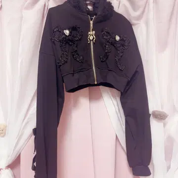 LIZLISA 프릴 리본 크롭 후드티 블랙