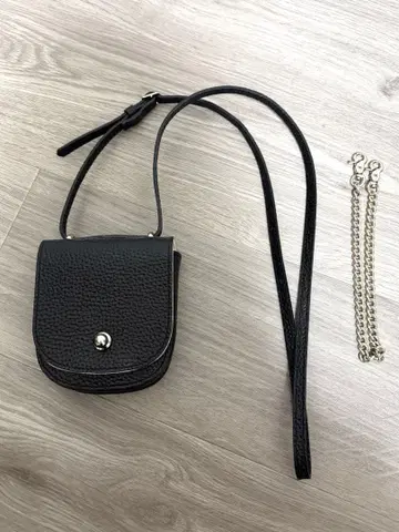 [ 새상품급 ] ch!iii 치이 백 지갑 목걸이 블랙 소가죽