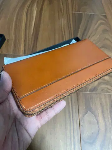 브라운 가죽 장지갑