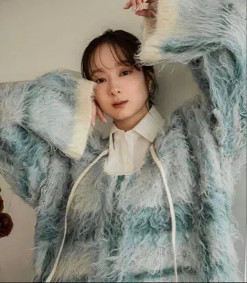 (미사용 새상품) mideal 체크 샤기 니트 오버 풀오버