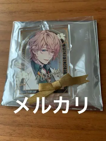 피오피오레의 만종 피오피 니콜라 리본 타이 아크릴 플레이트 키체인