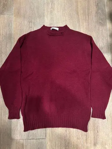 존 털록 버건디 크루넥 스웨터