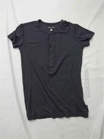 엠포리오 아르마니 헨리넥 T셔츠 블랙 계열 남성용 XXL