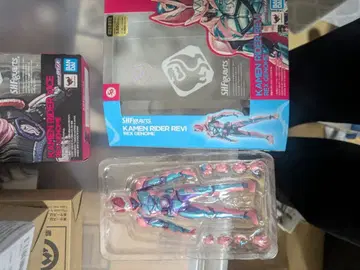 SHFiguarts 가면라이더 리바 렉스게놈