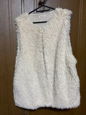 아이보리 니트 베스트