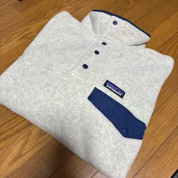 [ 새상품 ] 정품 Patagonia 신틸라 스냅T 오트밀