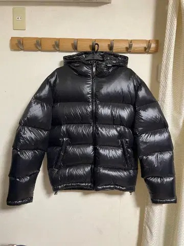 ZARA 후드 부착 블랙 다운 자켓 L 광택