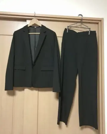 GU 블랙 수트 L/M 사이즈