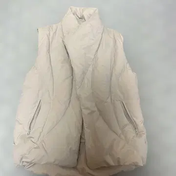 blanco. 라이트 베이지 다운 베스트