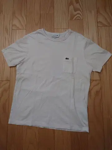 LACOSTE 화이트 T셔츠 M 사이즈