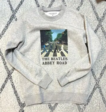 미사용 새상품 유나이티드 애로우즈 맨투맨 비틀즈