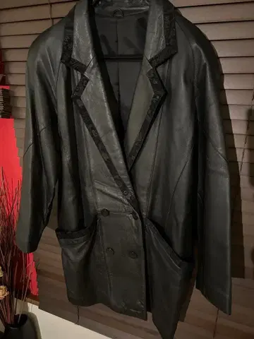 블랙 가죽 더블 브레스트 자켓