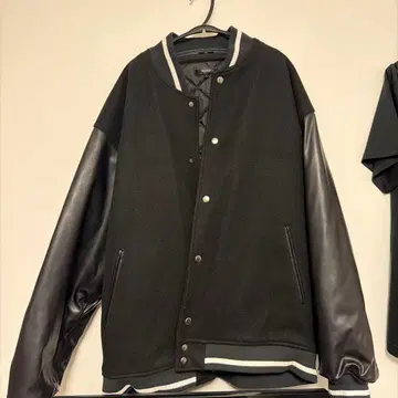 Nylaus 바시티 자켓 L 사이즈 블랙