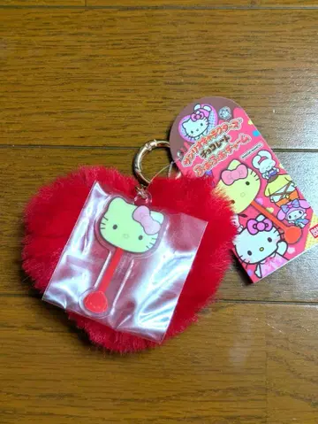 헬로키티 하트형 퍼 스트랩