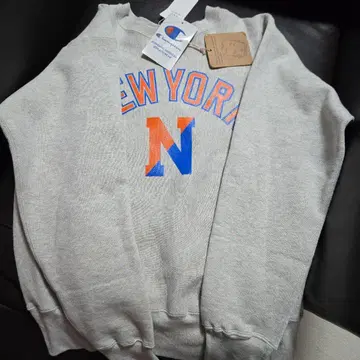 챔피온 리버스 위브 NEW YORK 맨투맨 L 사이즈 빨간색 택