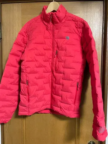 MOUNTAIN HARDWEAR 빨간색 다운 자켓 SP