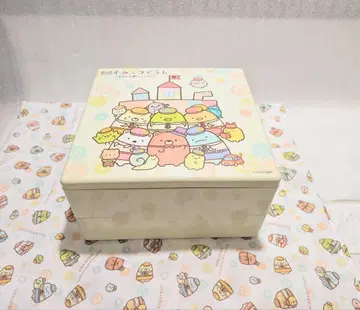 스미코구라시 오세치용 중단 상자와 보자기