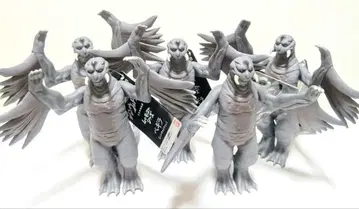 무비 몬스터 시리즈 페기라 10체 소프트 비닐 새상품 신 울트라맨