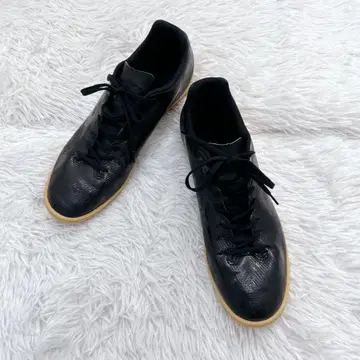 새상품급 MIZUNO 미즈노 모나르시다 네오 풋살화 28cm