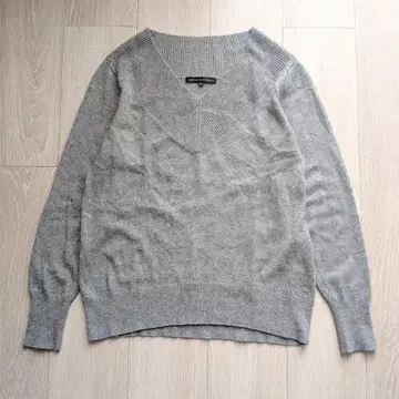 23구 울 캐시미어 혼방 V넥 니트 풀오버