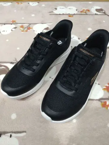 [44] SKECHERS 블랙 스니커즈