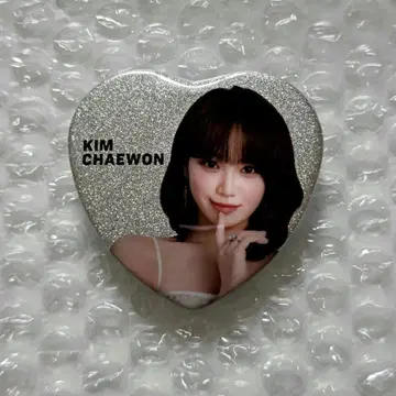 LE SSERAFIM 채원 캔뱃지 하트