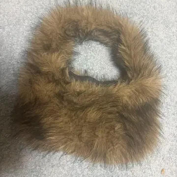 브라운 퍼 숄더백