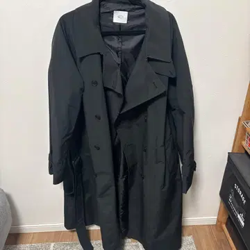 블랙 트렌치코트