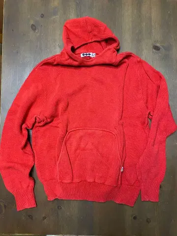 굿이나프 리브 후드 부착 후드티 레드 벤틸레이션