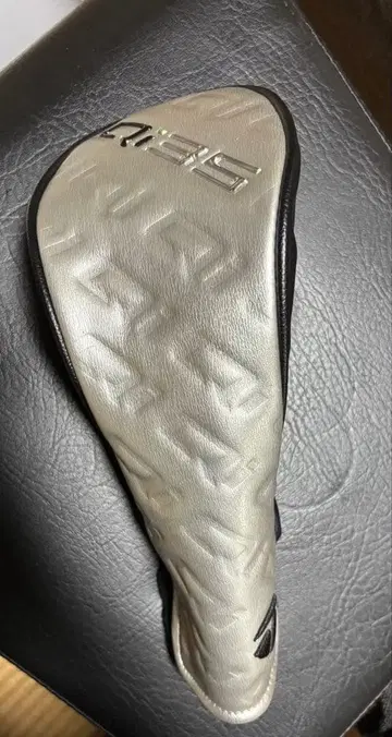 Qi 35 페어웨이 우드 정품 골프헤드커버