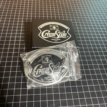 크림 소다 로고 버클 벨트 없음