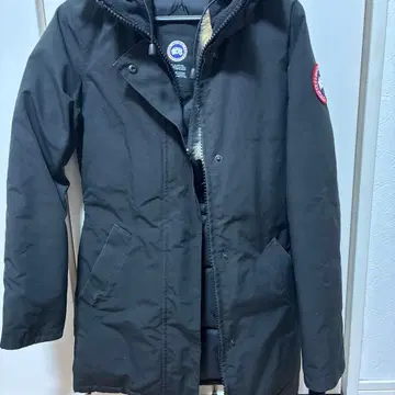 Canada Goose 블랙 다운 자켓