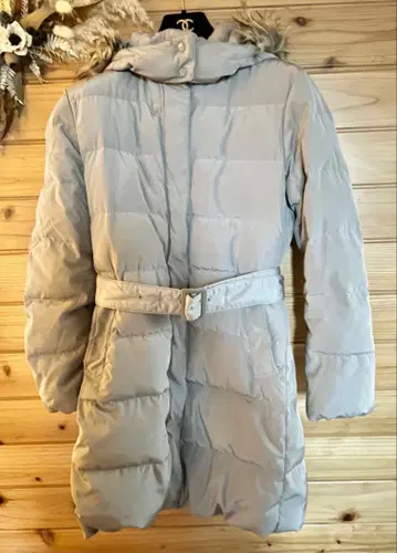 유니클로 라이트 그레이 후드 부착 다운 자켓