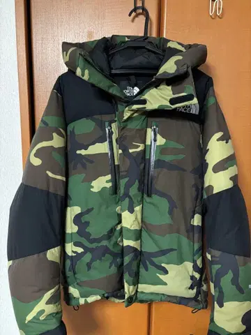 THE NORTH FACE 카모플라쥬 다운 자켓 M